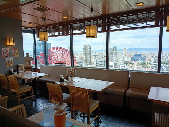 とんかつKYK阪急32番街店
（ビュッフェコーナーあり）